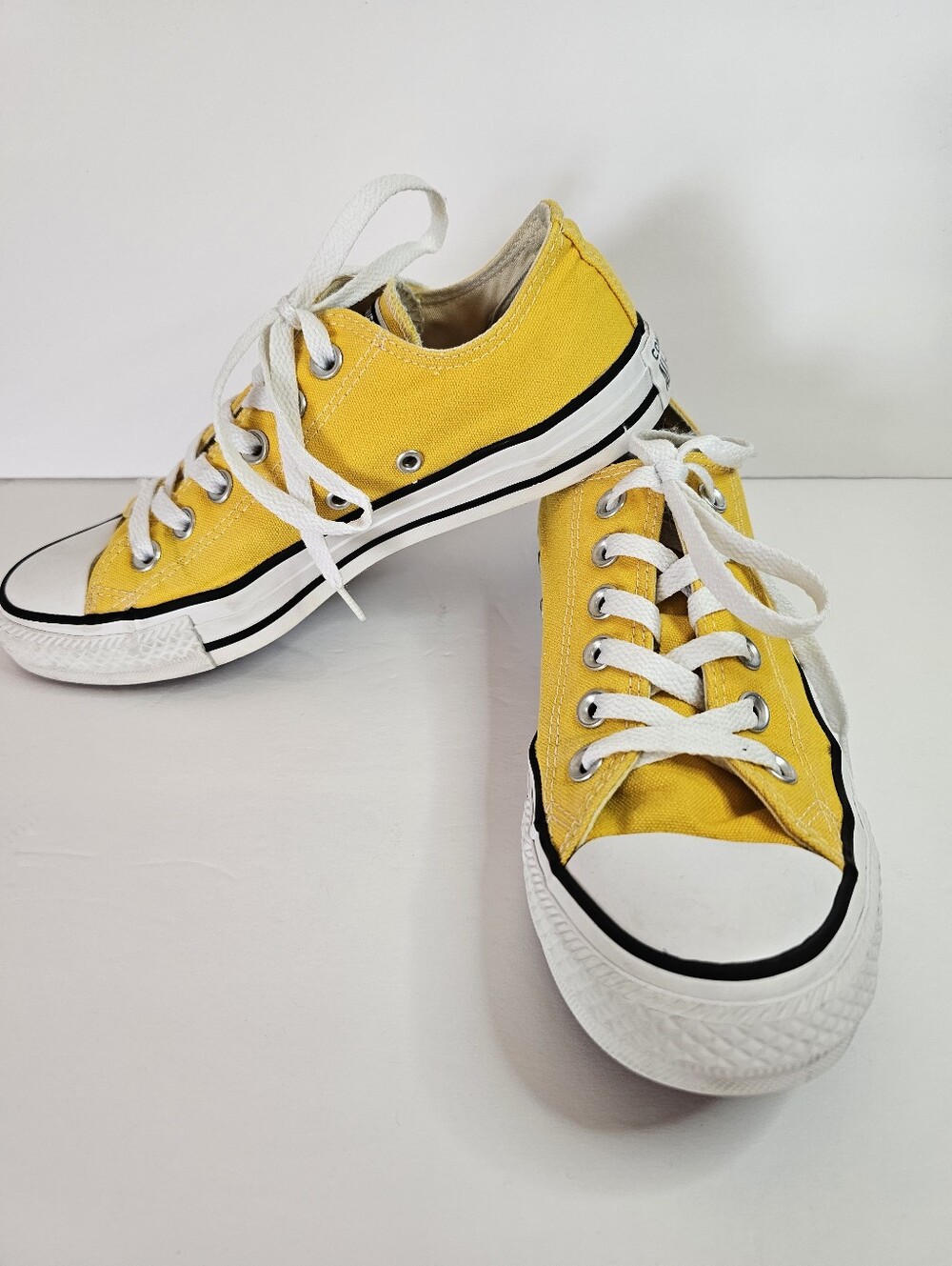 Converse All Star Low Top Chuck Taylor Yellow Sz 7 Streetwear Casual Sneakers